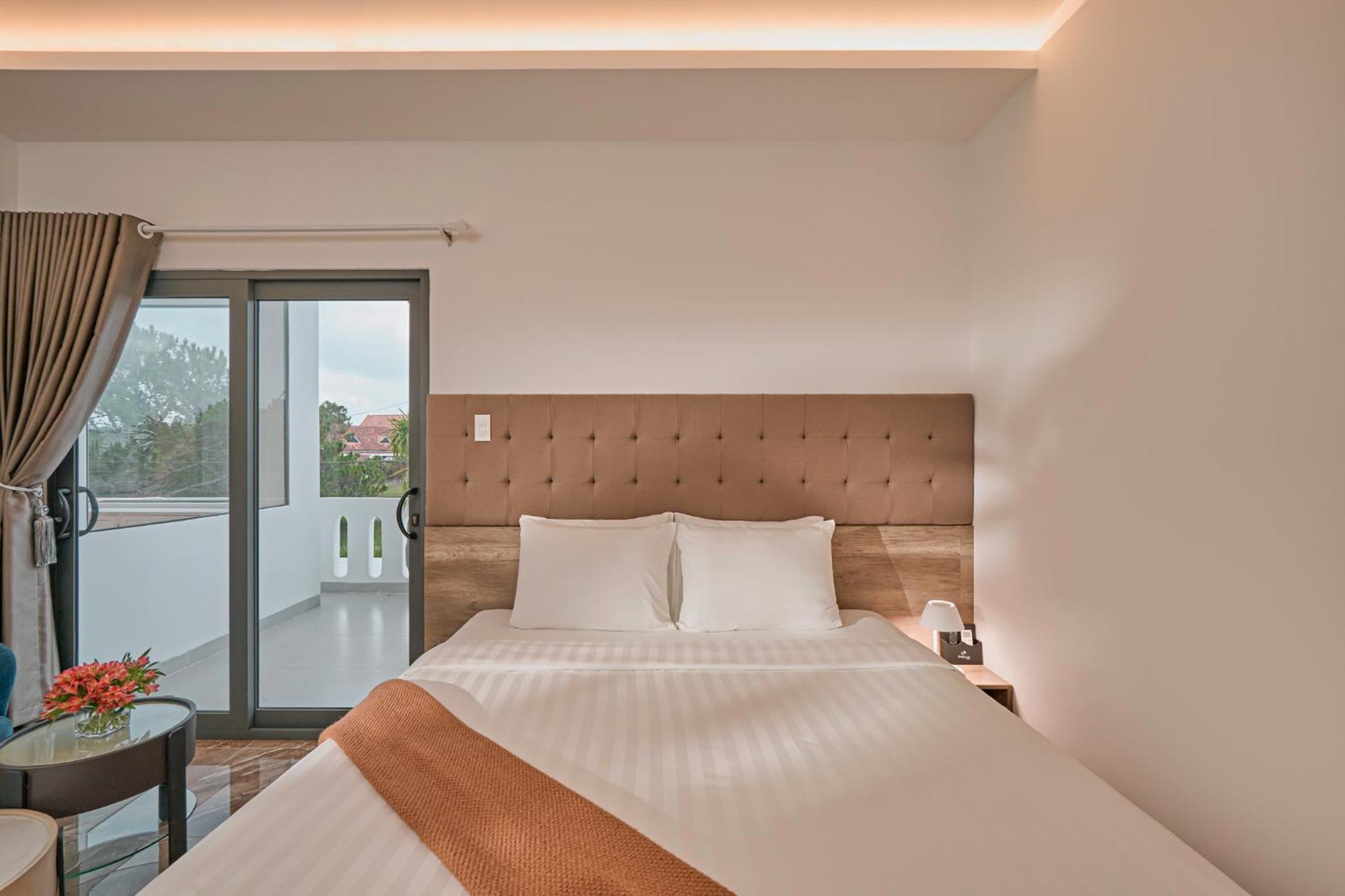 California Hotel Dalat Luaran gambar