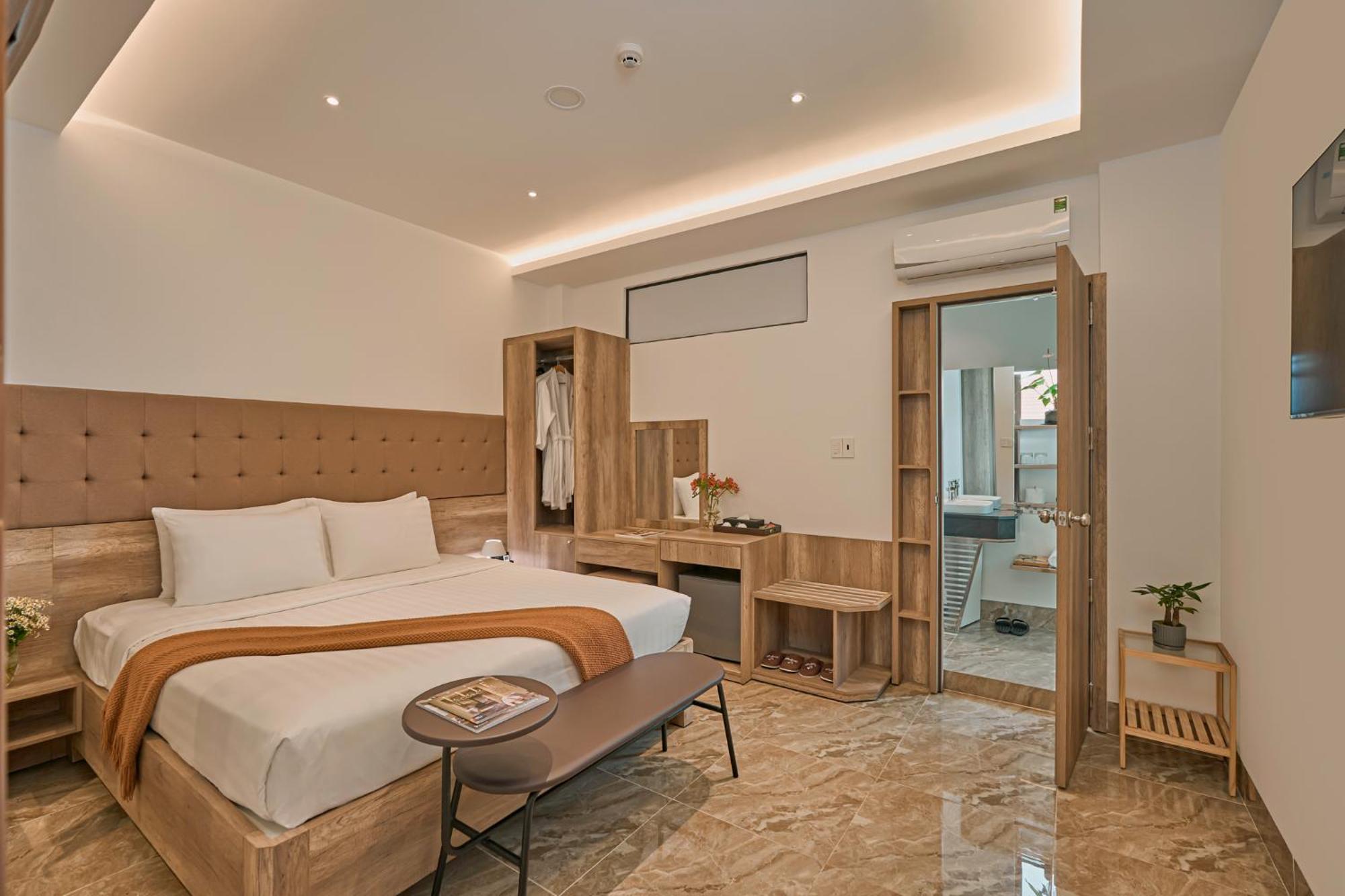 California Hotel Dalat Luaran gambar