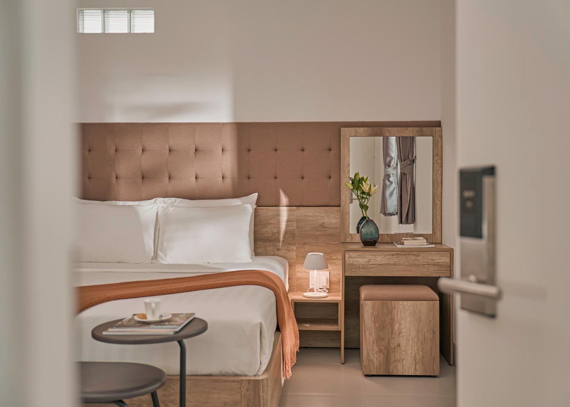 California Hotel Dalat Luaran gambar