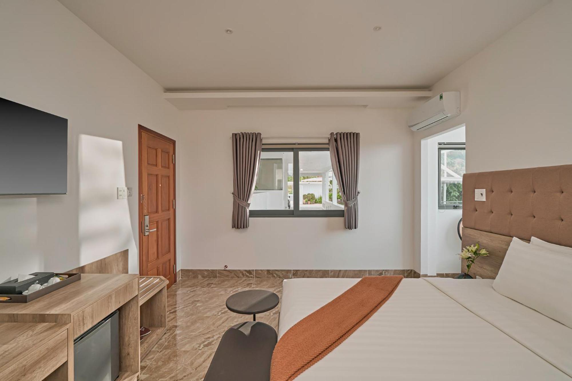 California Hotel Dalat Luaran gambar